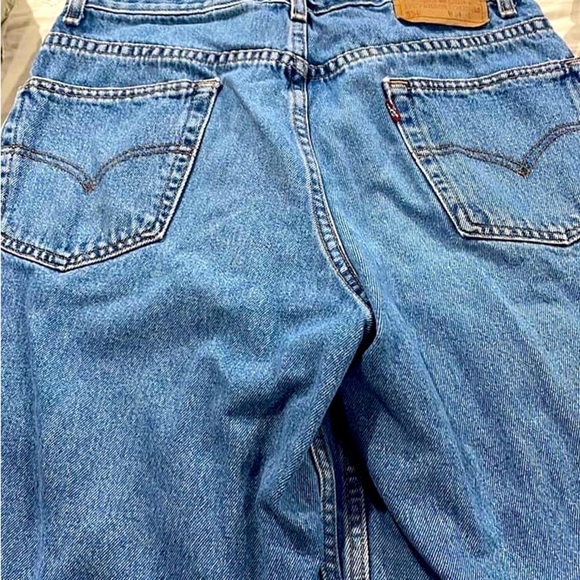 Men’s Relaxed Fit Denim Shorts. Excellent Condition. Measures 20 1/2” - Picture 2 of 7